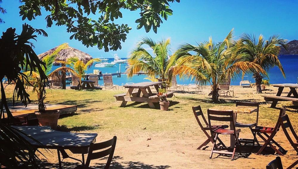 Oualie Beach Resort Nevis Exterior foto